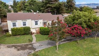 509 Rainsville Rd, Petaluma, CA 94952