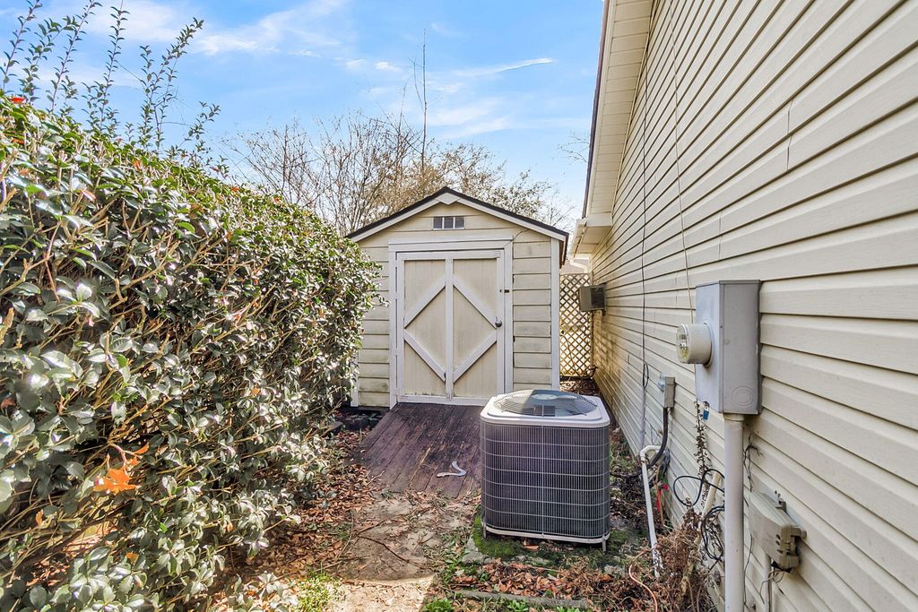 Image 33 of property listing at 101 Hialeah Court, Summerville, SC 29486