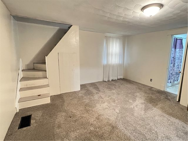 220 Lion Ln, Bridgewater, PA 15009