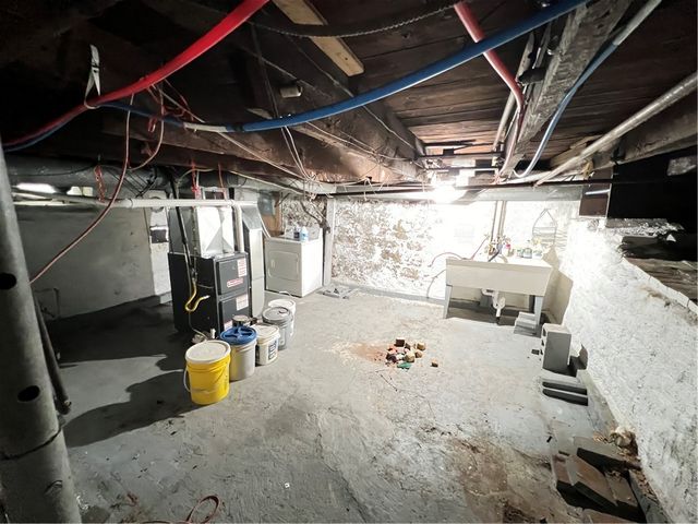 220 Lion Ln, Bridgewater, PA 15009