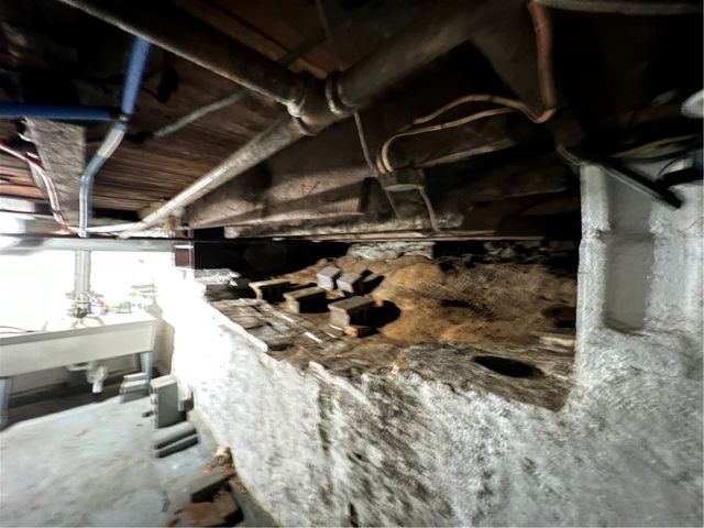 220 Lion Ln, Bridgewater, PA 15009