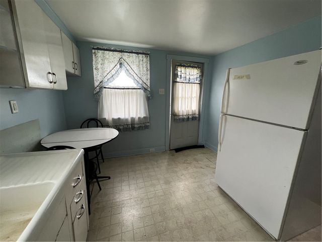 220 Lion Ln, Bridgewater, PA 15009