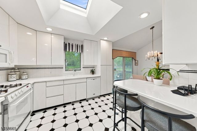 12 Cedar Grove Pl, Old Bridge Twp., NJ 08857