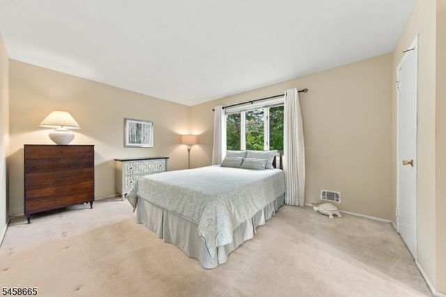 12 Cedar Grove Pl, Old Bridge Twp., NJ 08857
