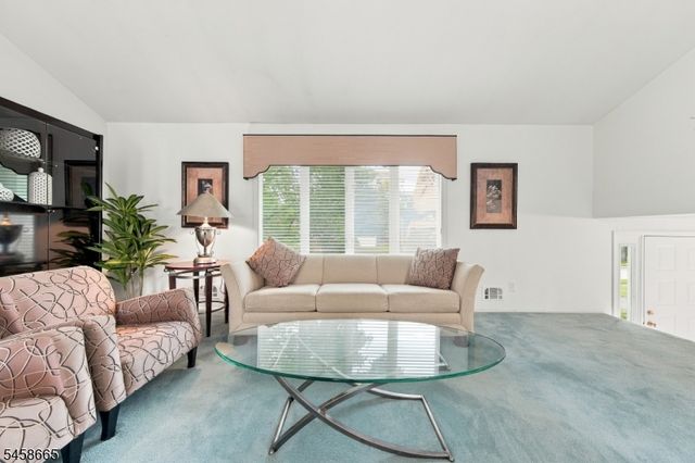 12 Cedar Grove Pl, Old Bridge Twp., NJ 08857