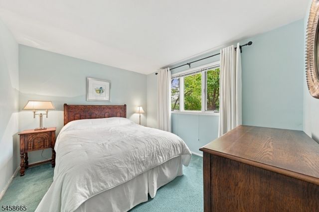 12 Cedar Grove Pl, Old Bridge Twp., NJ 08857