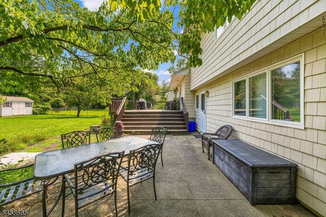 12 Cedar Grove Pl, Old Bridge Twp., NJ 08857