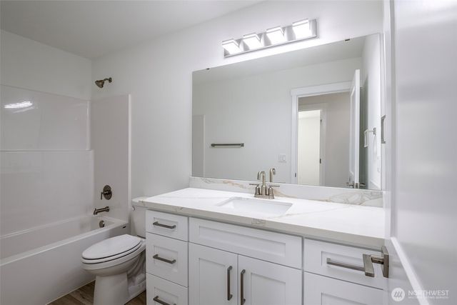 13023 51st Avenue E, Tacoma, WA 98446