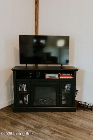 896 Wilderness Rd, Mammoth Cave, KY 42259