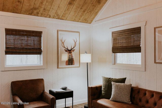 896 Wilderness Rd, Mammoth Cave, KY 42259