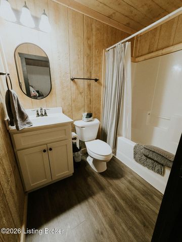 896 Wilderness Rd, Mammoth Cave, KY 42259