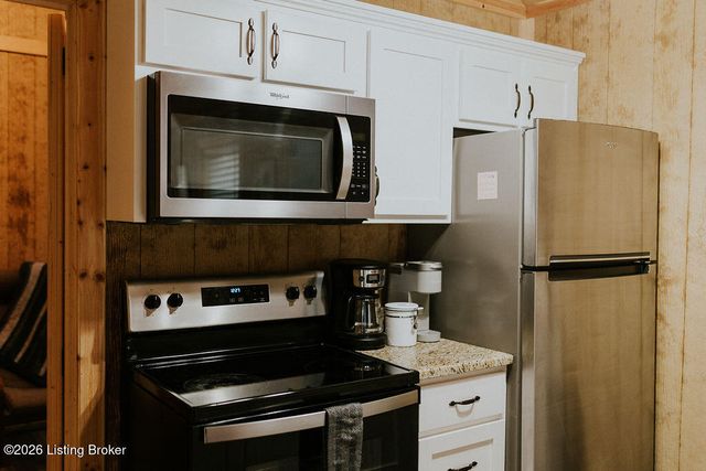 896 Wilderness Rd, Mammoth Cave, KY 42259