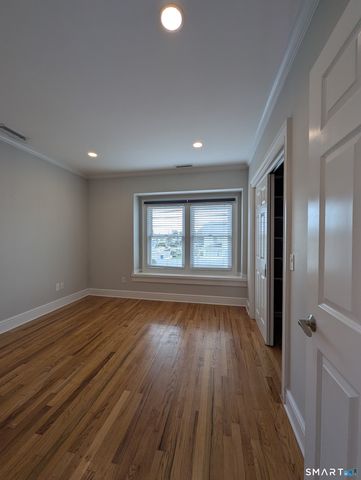 19 1st Street 2nd fl Front, Norwalk, CT 06855