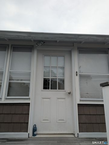 19 1st Street 2nd fl Front, Norwalk, CT 06855