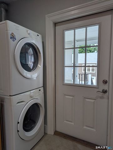 19 1st Street 2nd fl Front, Norwalk, CT 06855