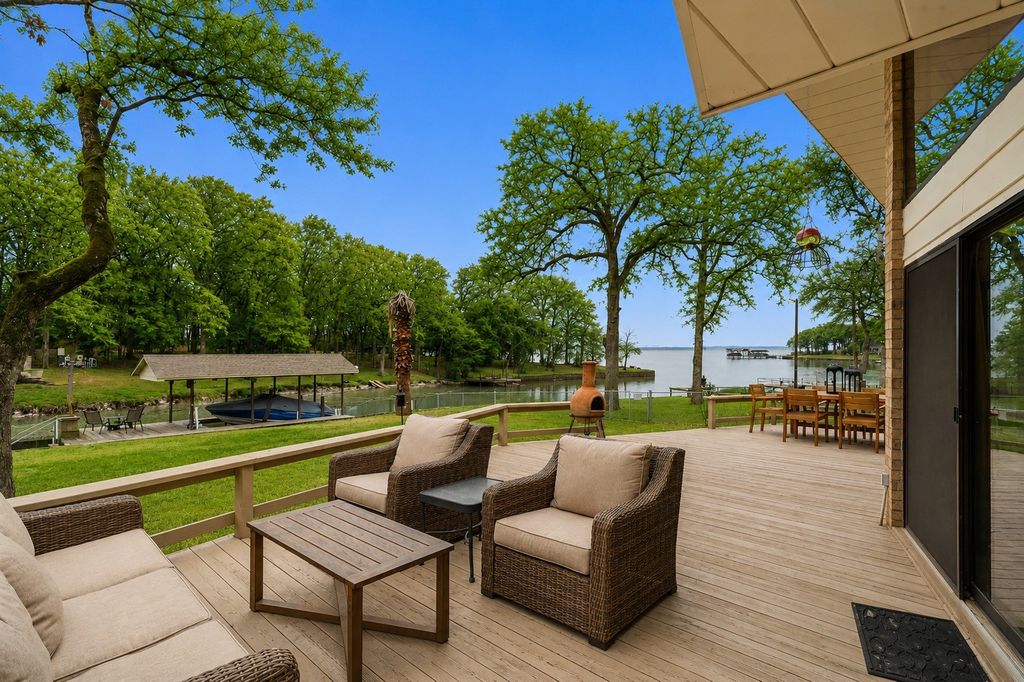 170 Armada Loop, Payne Springs, TX 75156