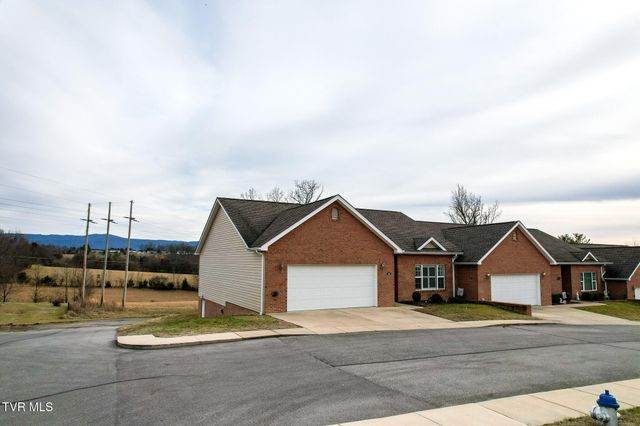 132 Southridge Drive 1, Greeneville, TN 37743