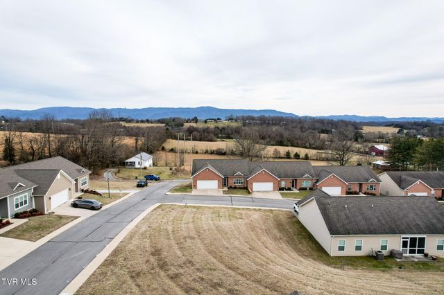 132 Southridge Drive 1, Greeneville, TN 37743