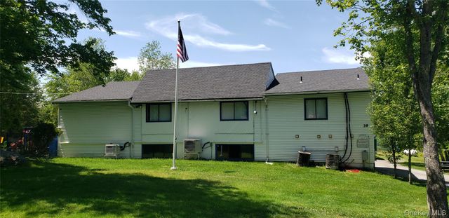 43 Elizabeth Way, Kiamesha Lake, NY 12751