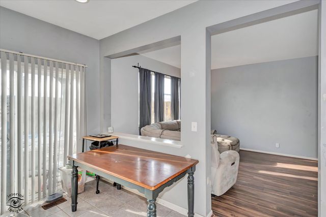 1831 S Wentworth Circle, Romeoville, IL 60446