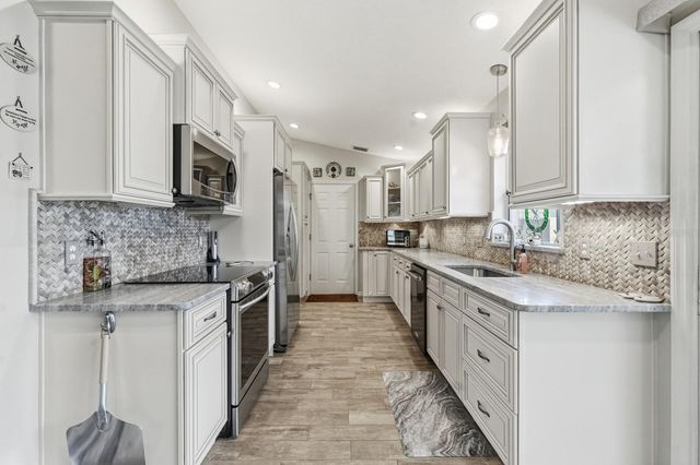 78 BREEZE HILL LANE, Palm Coast, FL 32137