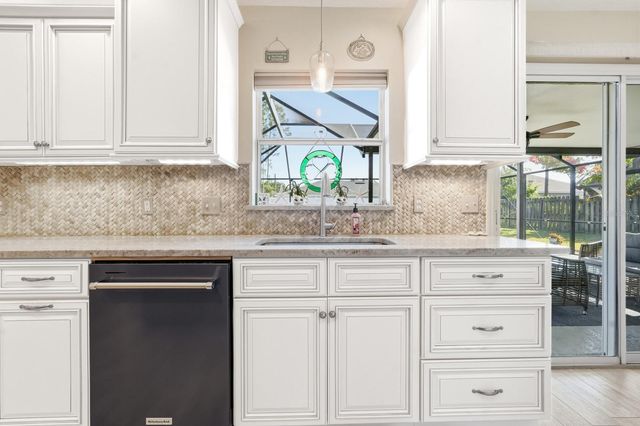 78 BREEZE HILL LANE, Palm Coast, FL 32137