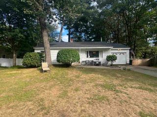 40 Taft Road, Portsmouth, NH 03801