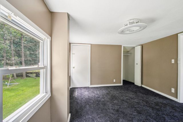 27 Gilbert Avenue, Bloomfield, CT 06002
