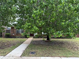 1722 Clydesdale Drive, Lewisville, TX 75067
