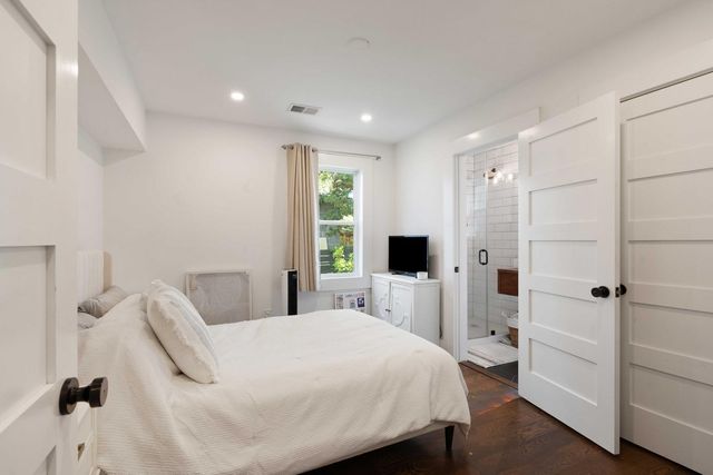 829 Rutledge Avenue, Charleston, SC 29401