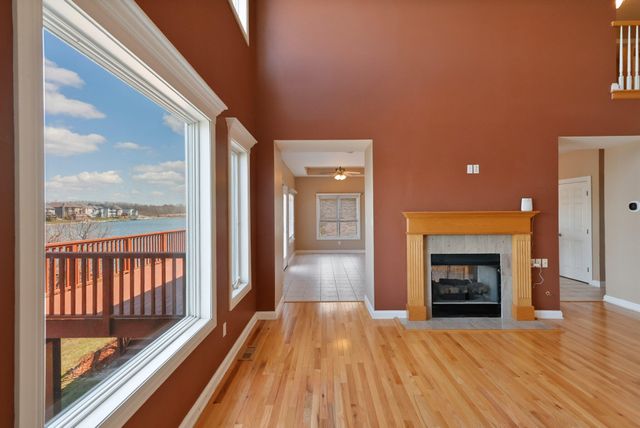 8910 Doubletree Drive S, Crown Point, IN 46307