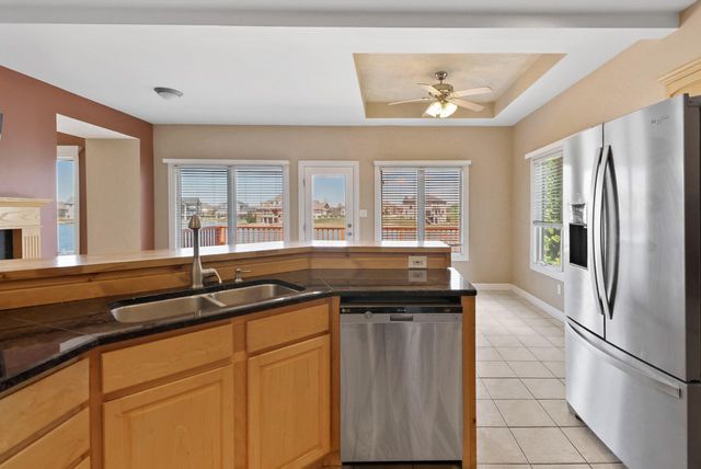8910 Doubletree Drive S, Crown Point, IN 46307