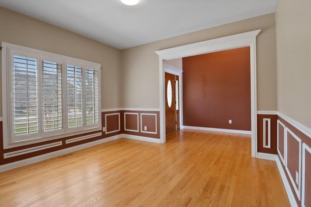 8910 Doubletree Drive S, Crown Point, IN 46307