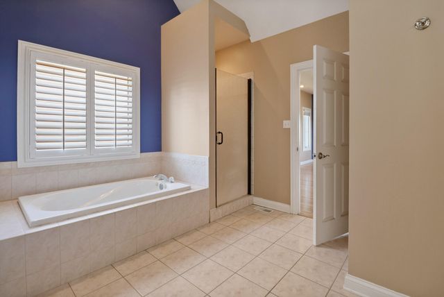8910 Doubletree Drive S, Crown Point, IN 46307