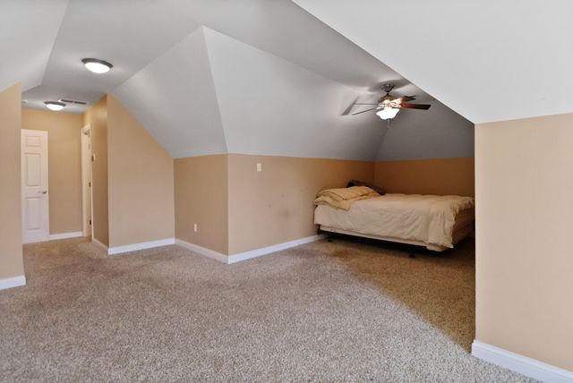 8910 Doubletree Drive S, Crown Point, IN 46307