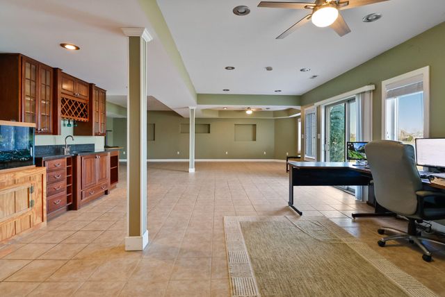 8910 Doubletree Drive S, Crown Point, IN 46307