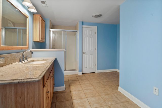 8910 Doubletree Drive S, Crown Point, IN 46307