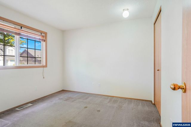 2435 Connemara Ct SE, Salem, OR 97317