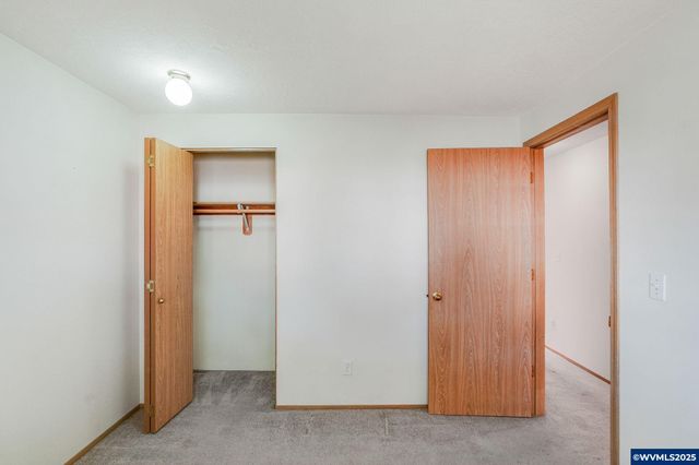 2435 Connemara Ct SE, Salem, OR 97317