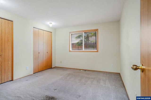 2435 Connemara Ct SE, Salem, OR 97317