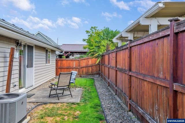 2435 Connemara Ct SE, Salem, OR 97317