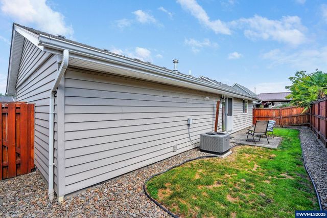 2435 Connemara Ct SE, Salem, OR 97317