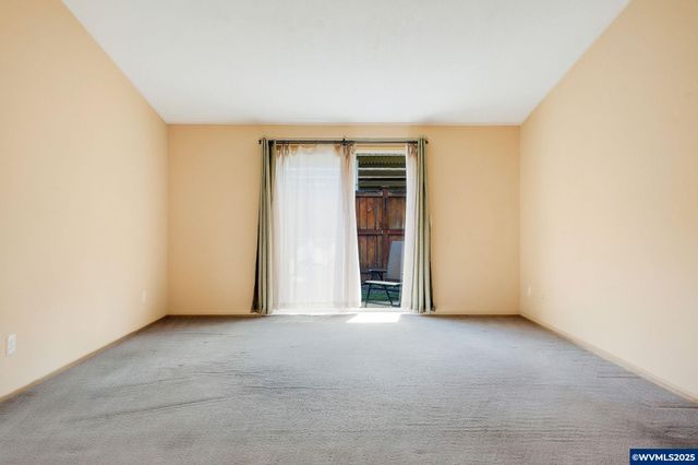 2435 Connemara Ct SE, Salem, OR 97317