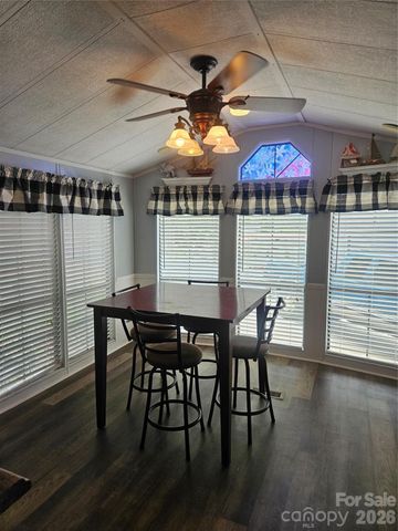 157 Dogwood Circle, New London, NC 28127