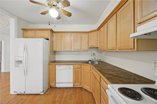 3221 Madden TER, Portsmouth, VA 23703