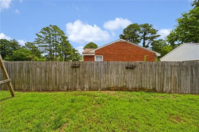 3221 Madden TER, Portsmouth, VA 23703