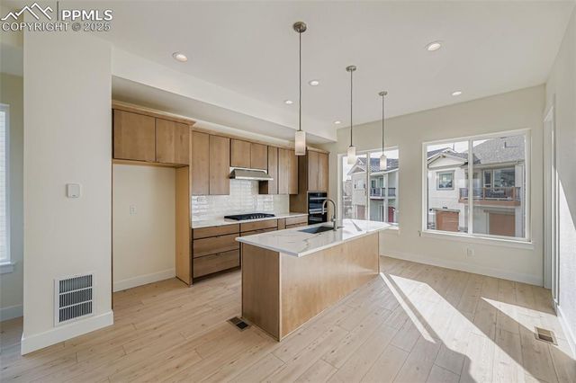 1727 Keystone Crest Lane, Colorado Springs, CO 80905