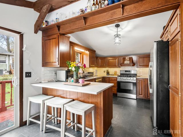 343 Woodside Avenue, Hamilton, NJ 08610