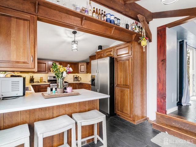 343 Woodside Avenue, Hamilton, NJ 08610