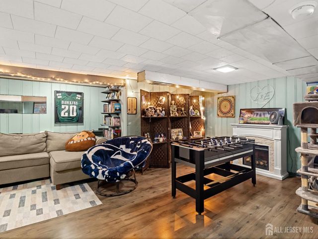 343 Woodside Avenue, Hamilton, NJ 08610